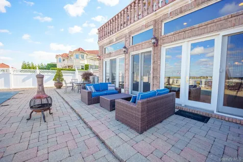 51 Bay Street Long Beach NY 11561
