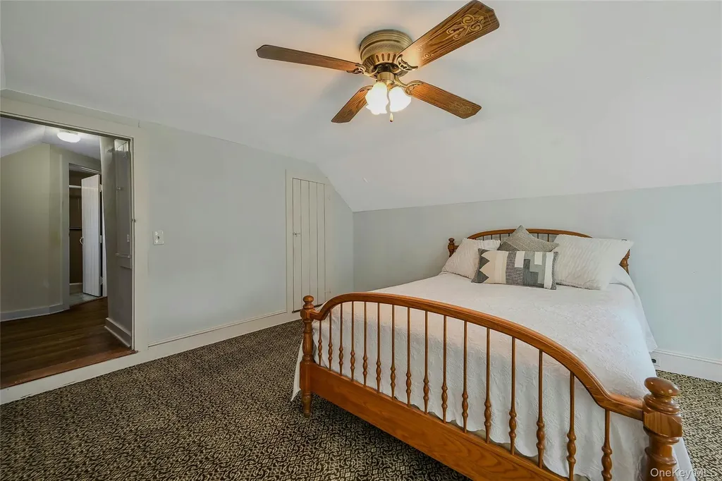 147 N Country Road Mount Sinai NY 11766