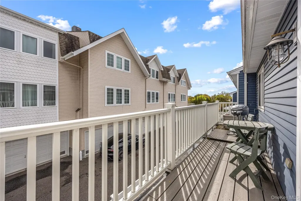 116 Westend Avenue Freeport NY 11520