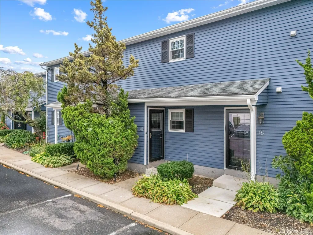 116 Westend Avenue Freeport NY 11520