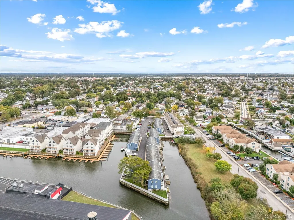 116 Westend Avenue Freeport NY 11520
