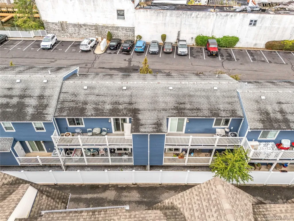 116 Westend Avenue Freeport NY 11520