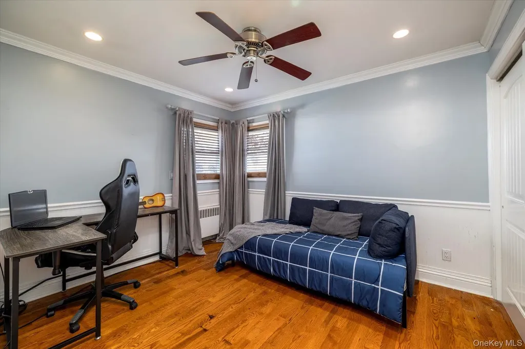 2863 Harbor Road Merrick NY 11566