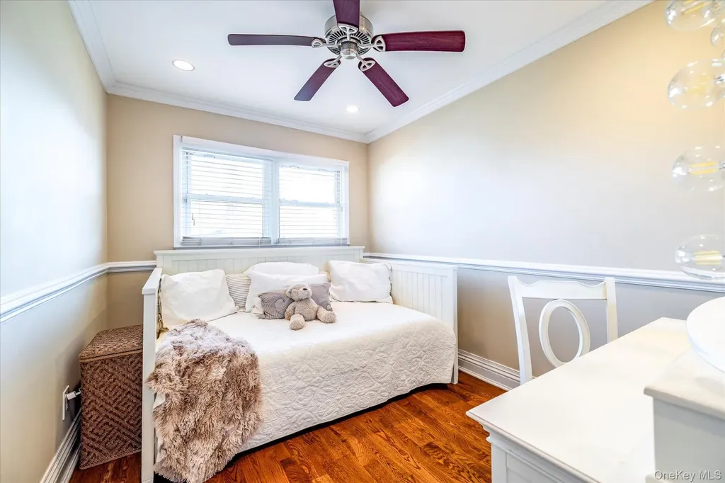 2863 Harbor Road Merrick NY 11566
