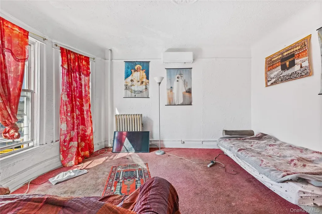 603 E 236th Street Bronx NY 10466