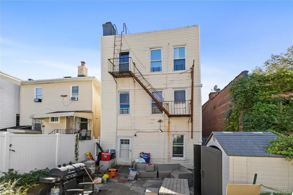603 E 236th Street Bronx NY 10466