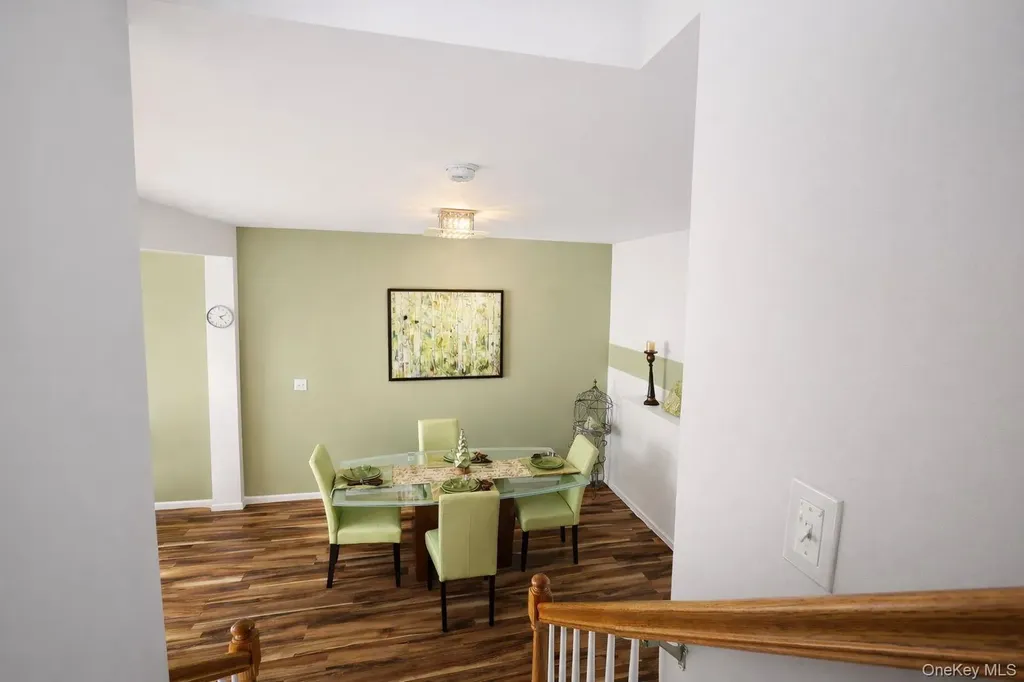 1404 Hawthorn Way New Windsor NY 12553