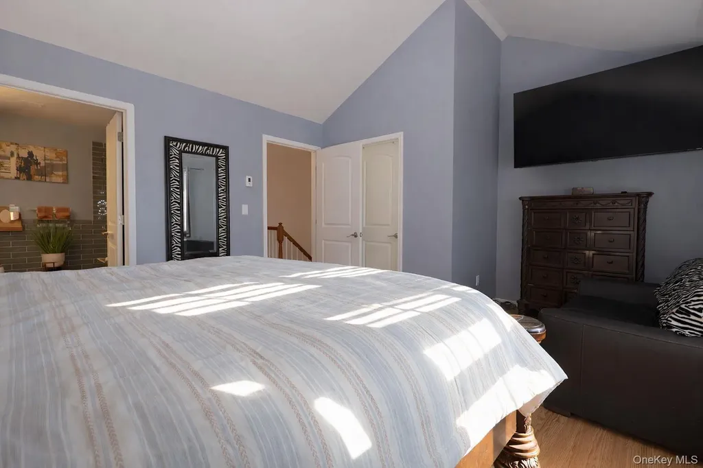 1404 Hawthorn Way New Windsor NY 12553