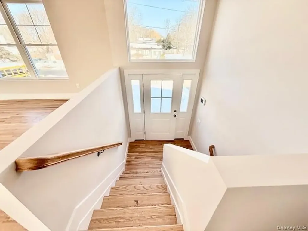 40 St George Drive Shirley NY 11967