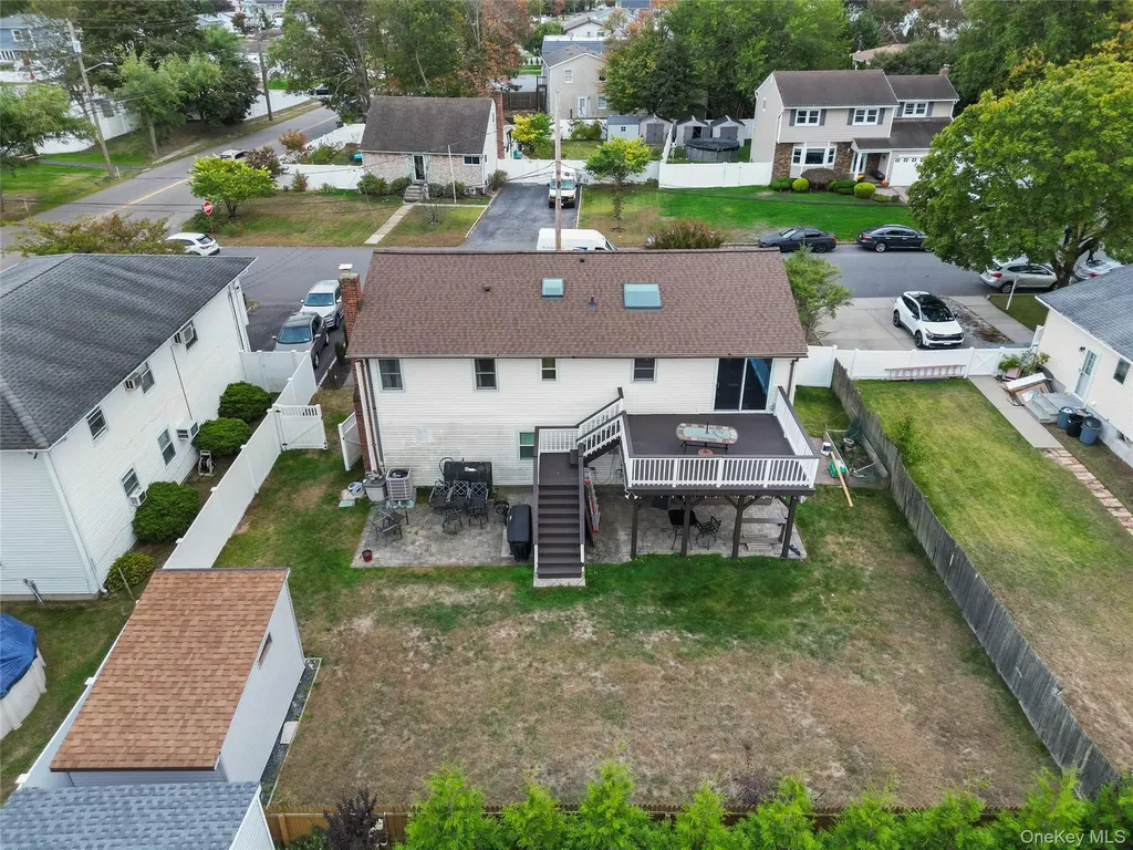 1259 America Avenue West Babylon NY 11704