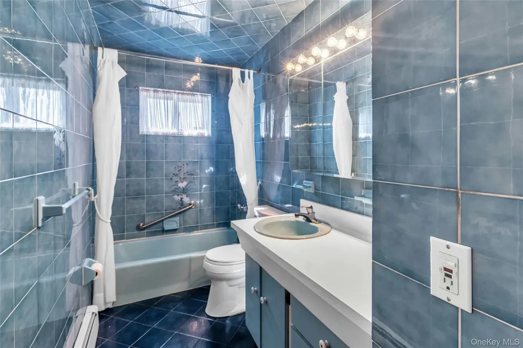 256 Justice Street West Babylon NY 11704