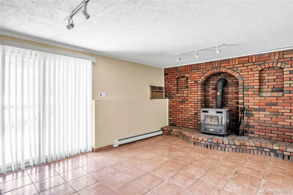 256 Justice Street West Babylon NY 11704