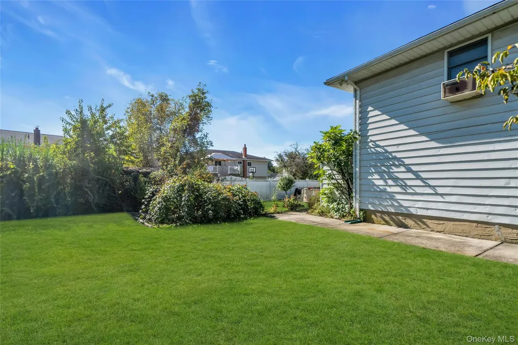 256 Justice Street West Babylon NY 11704