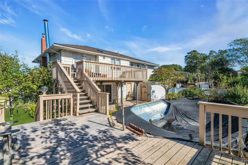 256 Justice Street West Babylon NY 11704