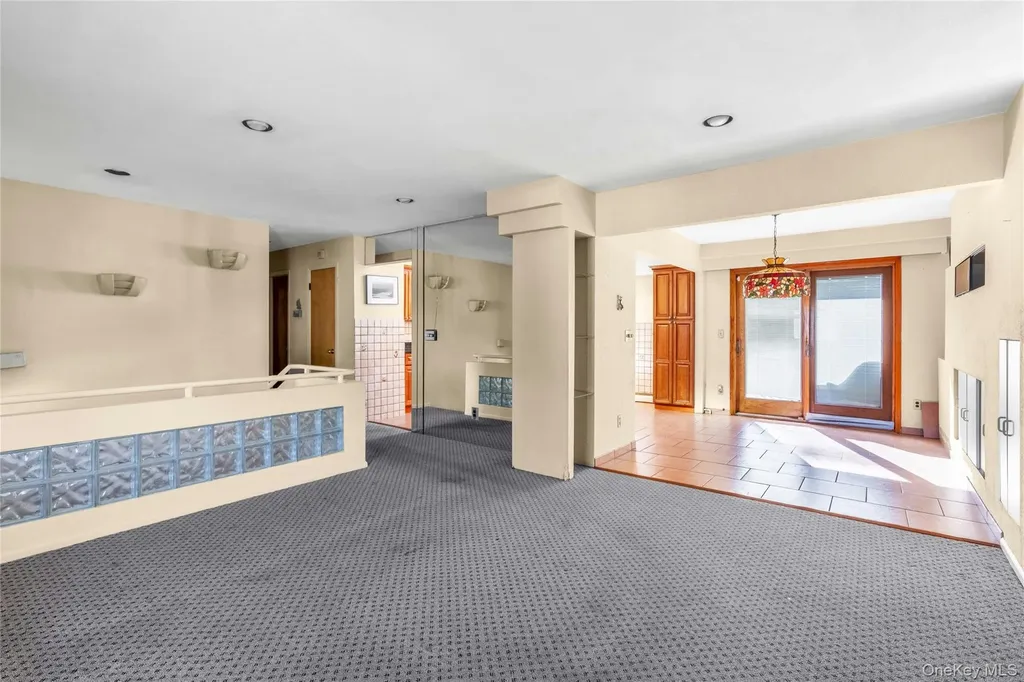 256 Justice Street West Babylon NY 11704
