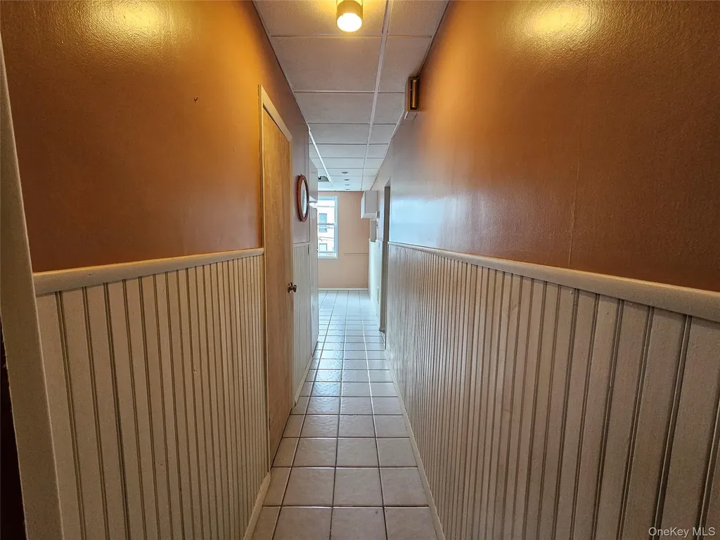 7852 79th Lane Glendale NY 11385