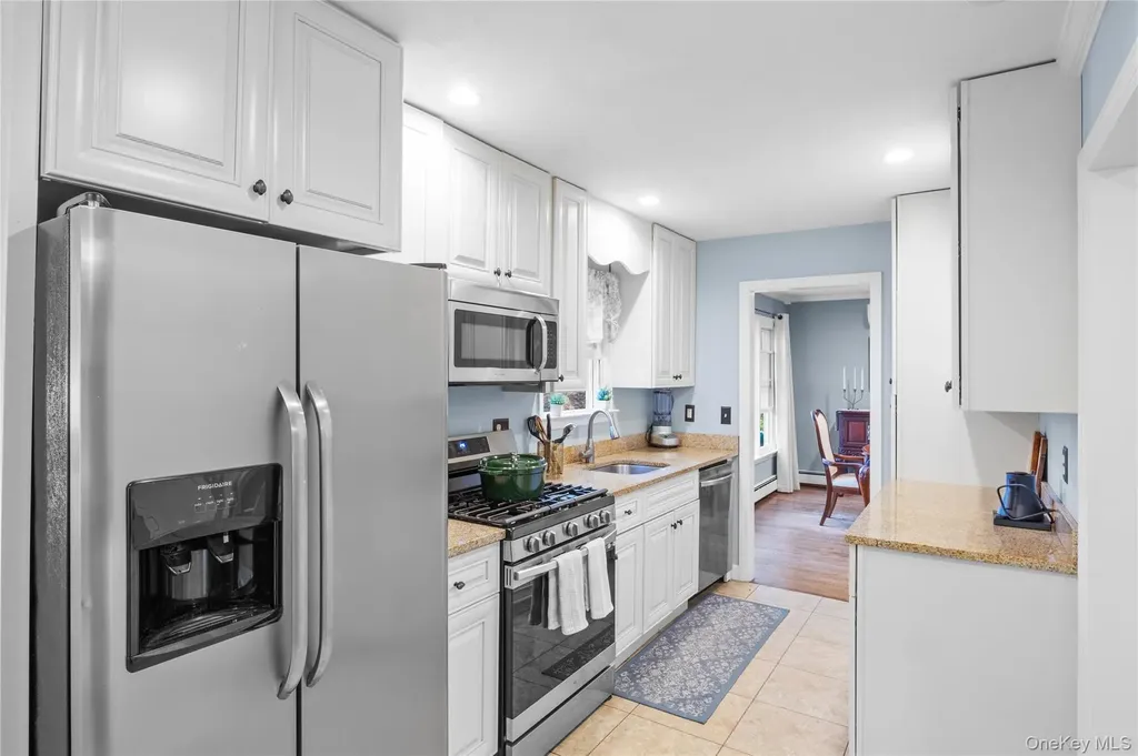 7 Shaker Hollow Road Setauket NY 11733