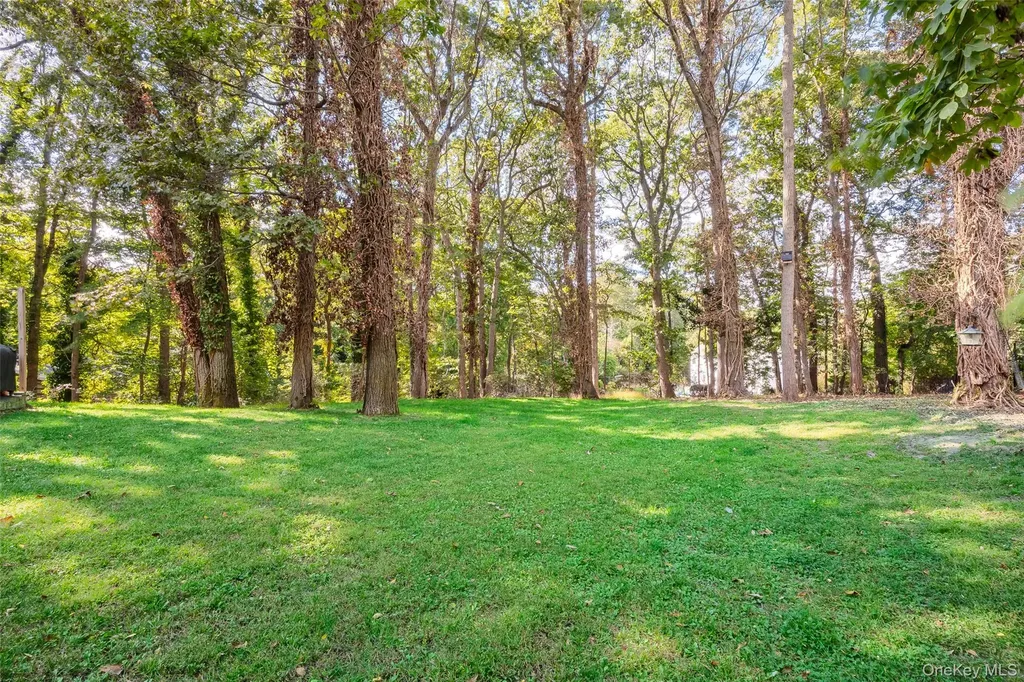 7 Shaker Hollow Road Setauket NY 11733