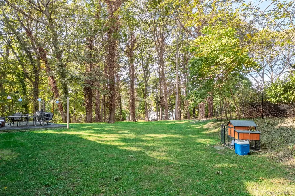 7 Shaker Hollow Road Setauket NY 11733