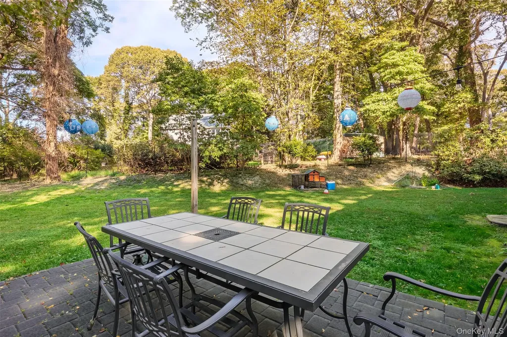 7 Shaker Hollow Road Setauket NY 11733