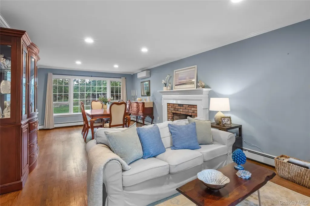 7 Shaker Hollow Road Setauket NY 11733