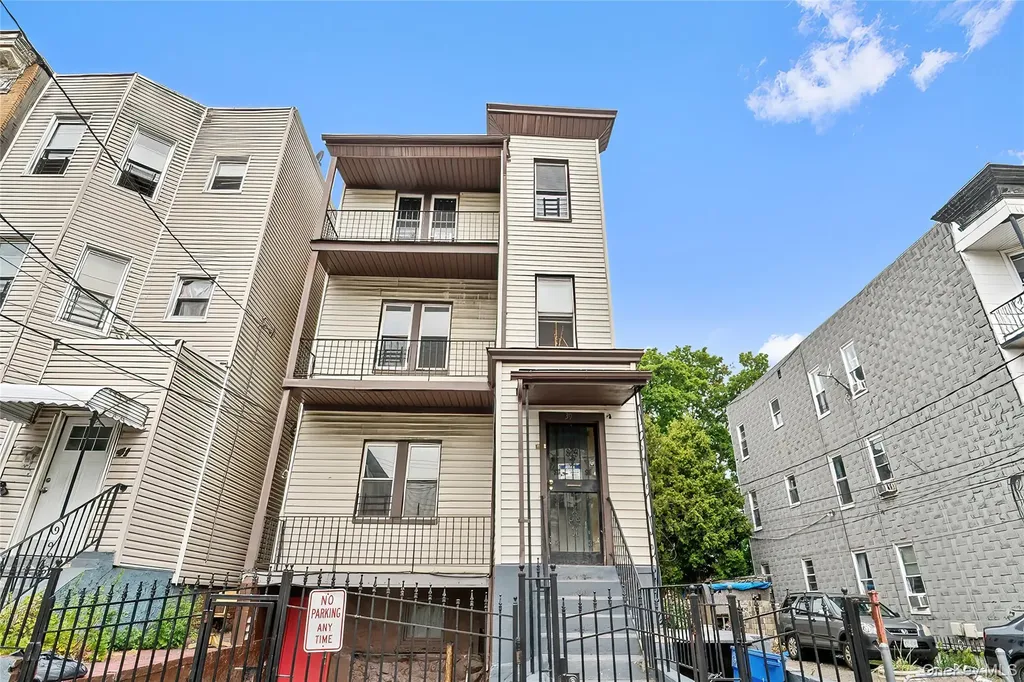 39 Victor Street Yonkers NY 10701
