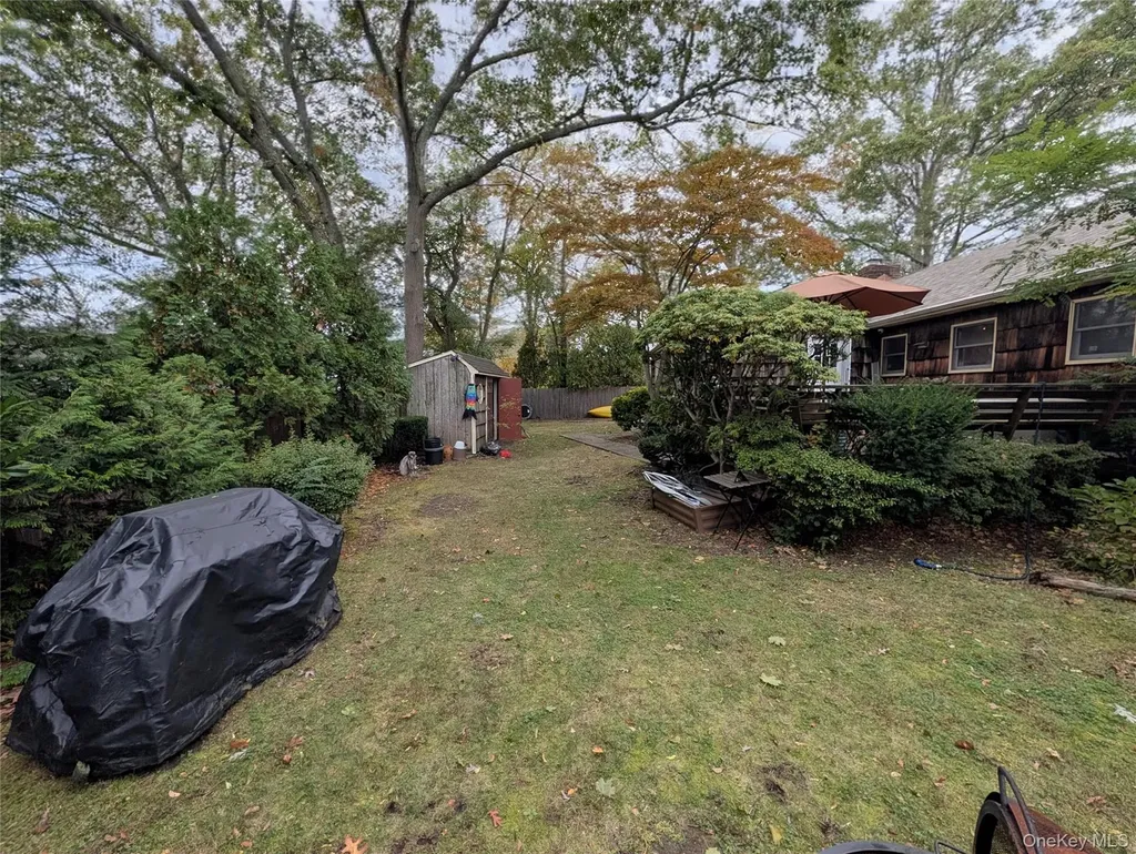 57 Hiawatha Drive Brightwaters NY 11718