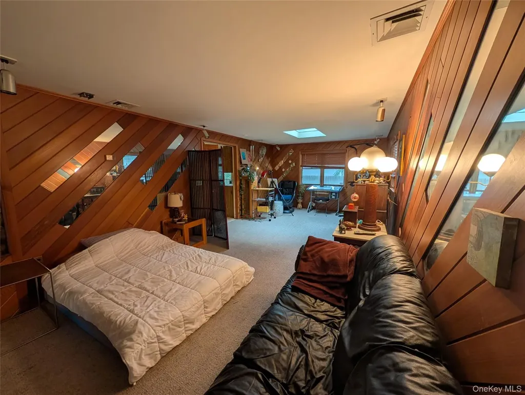 57 Hiawatha Drive Brightwaters NY 11718