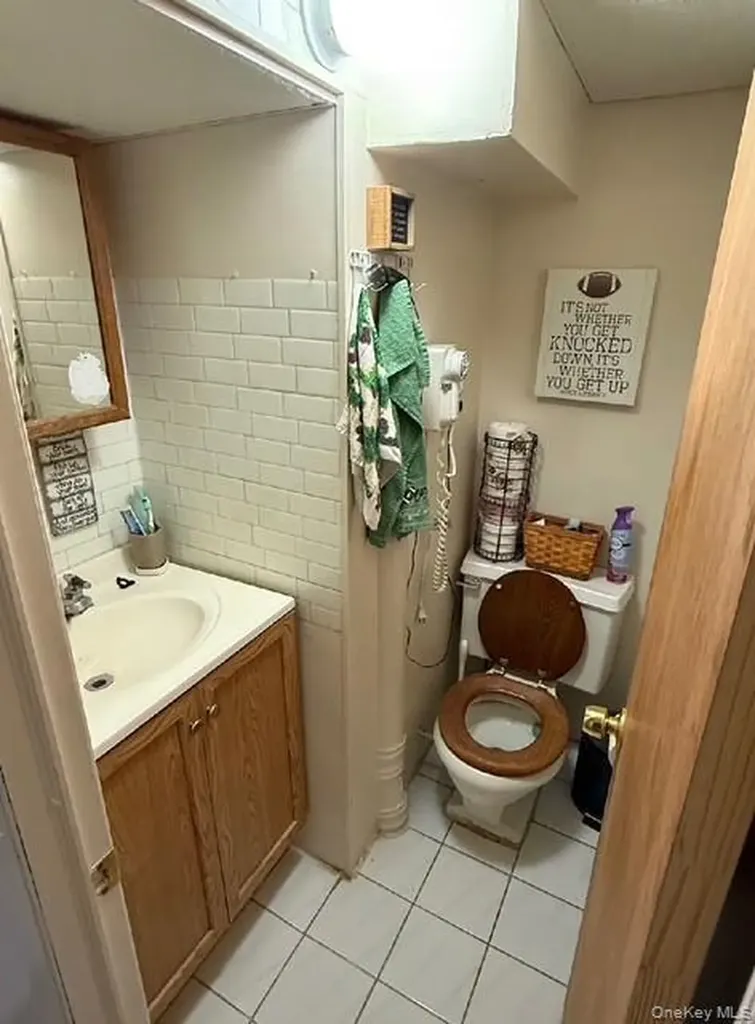 258 Davis Avenue Bronx NY 10465
