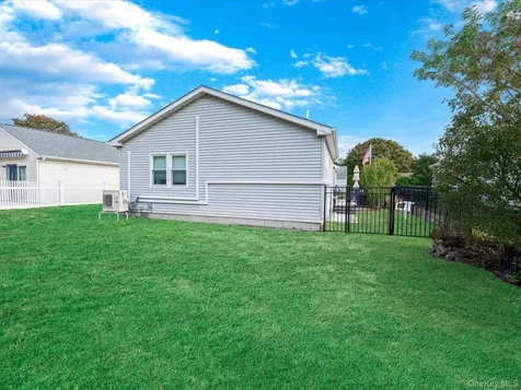 2 Limetree Drive Manorville NY 11949