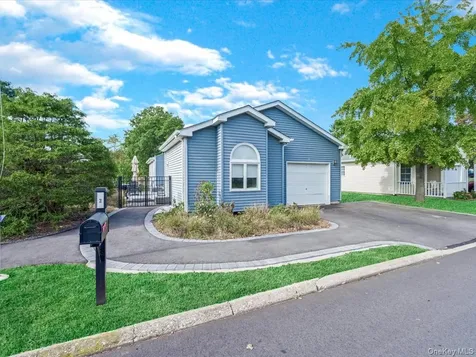 2 Limetree Drive Manorville NY 11949