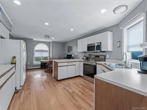 2 Limetree Drive Manorville NY 11949