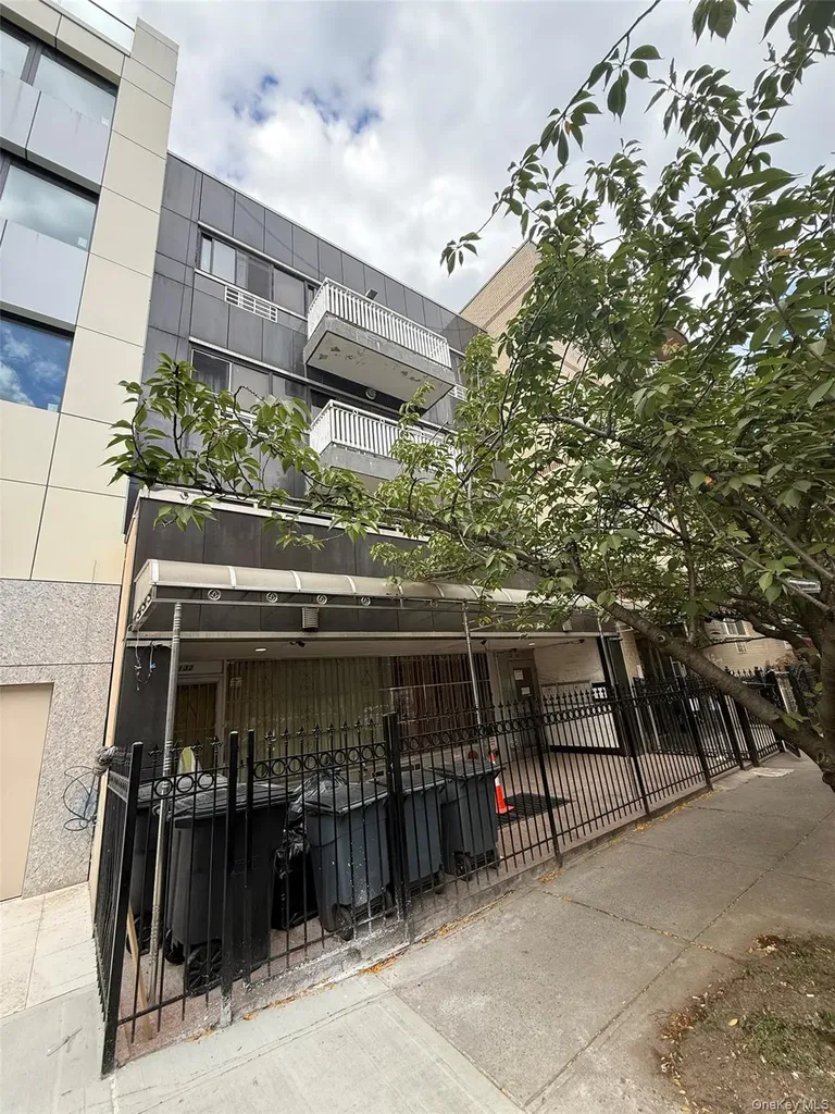 132-35 Pople Avenue Flushing NY 11355