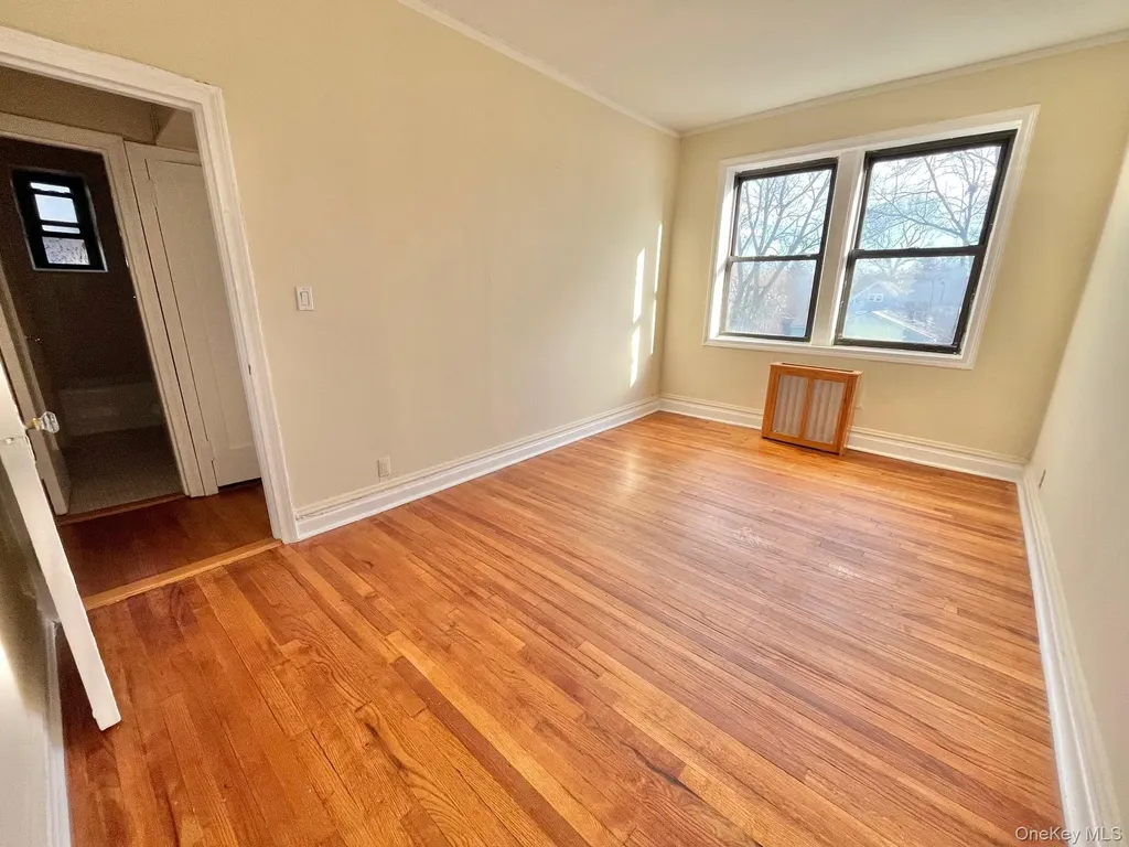110 Stonelea New Rochelle NY 10801