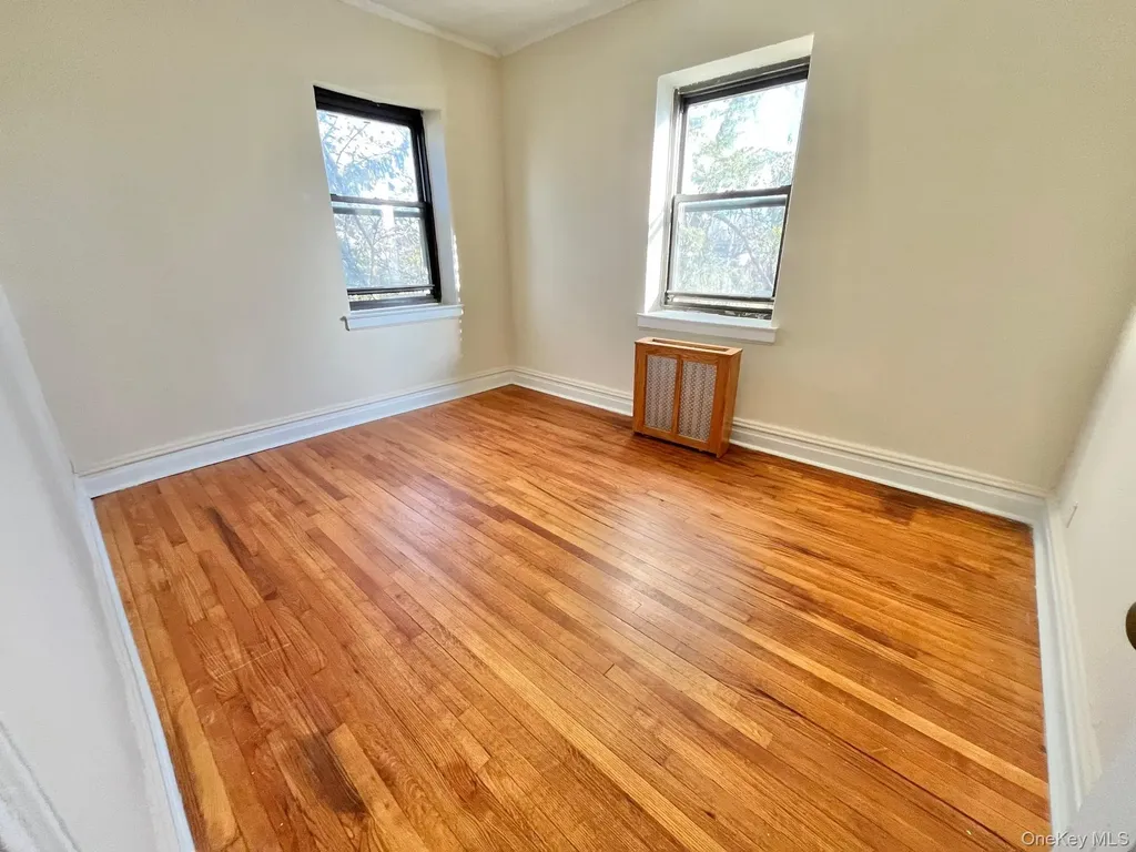 110 Stonelea New Rochelle NY 10801