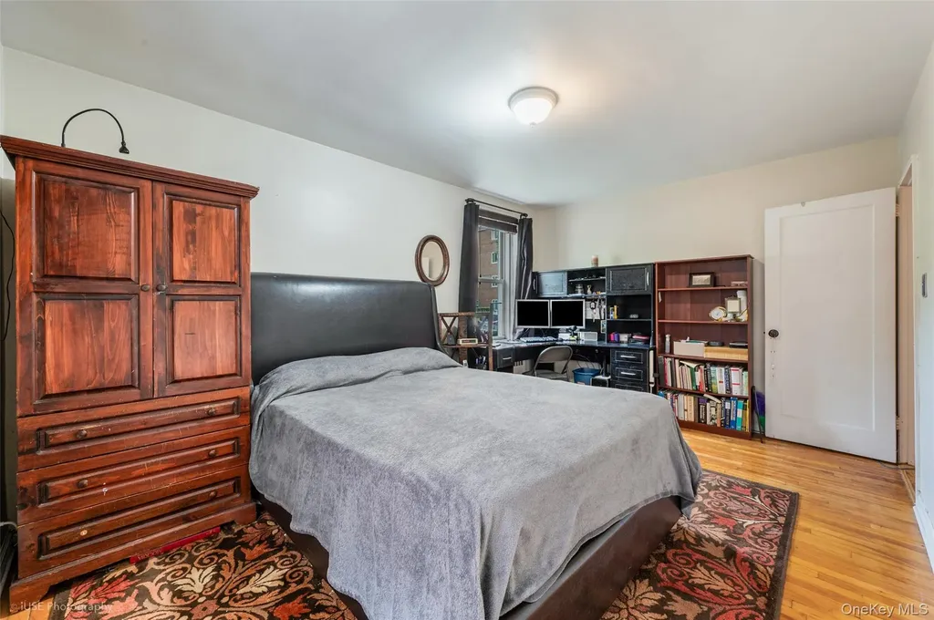 39-50 52nd Streets Woodside NY 11377