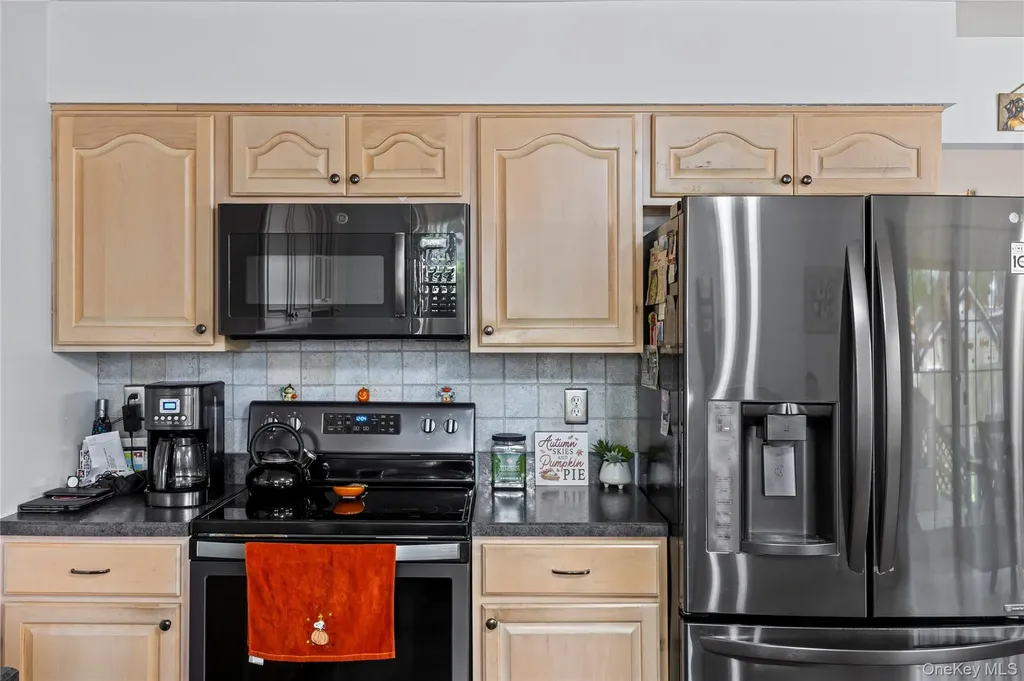29 Bedford Avenue Mastic NY 11950