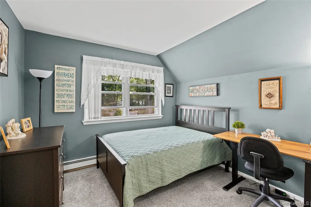 29 Bedford Avenue Mastic NY 11950