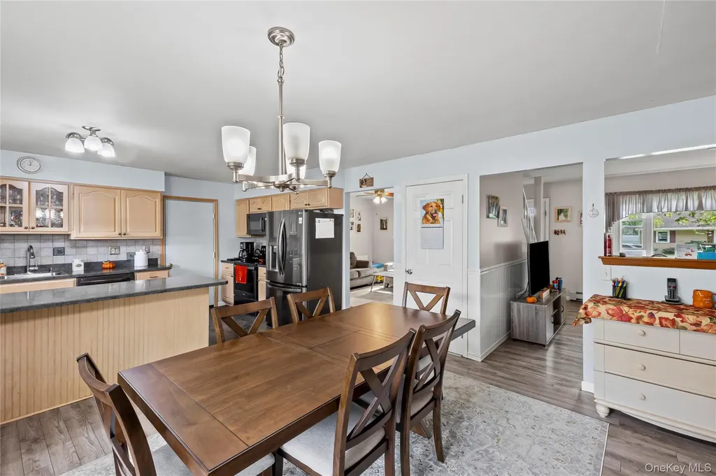 29 Bedford Avenue Mastic NY 11950
