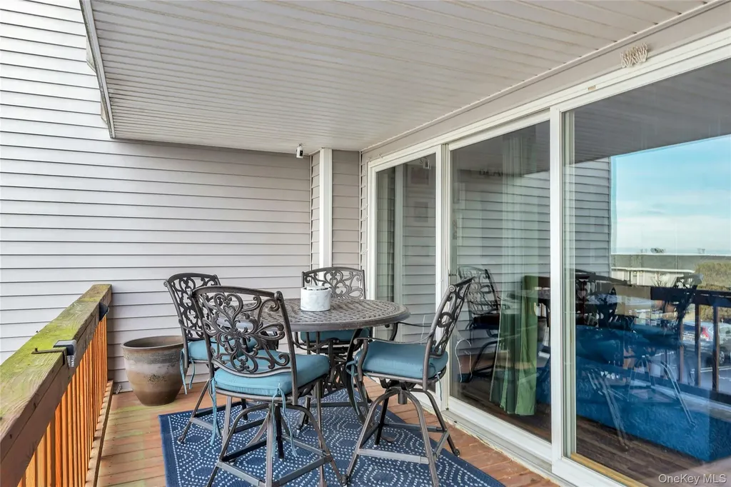 3105 Bluffs Drive S Baiting Hollow NY 11933