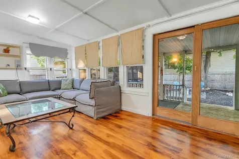 6 Franklin Avenue Bayville NY 11709