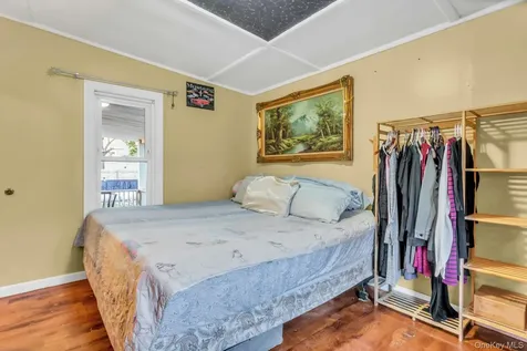 6 Franklin Avenue Bayville NY 11709