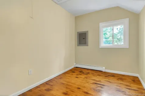 6 Franklin Avenue Bayville NY 11709