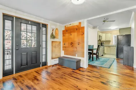 6 Franklin Avenue Bayville NY 11709