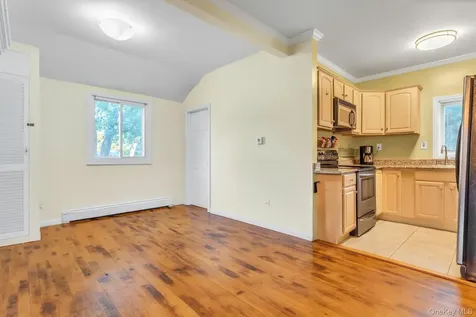 6 Franklin Avenue Bayville NY 11709