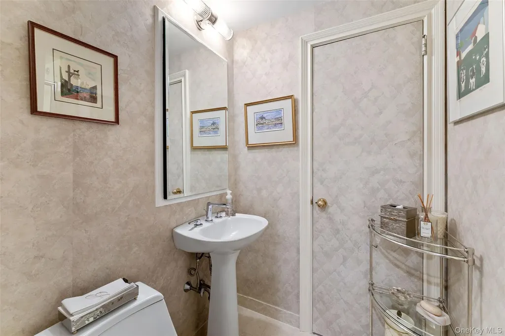 3 Warnke Lane Scarsdale NY 10583