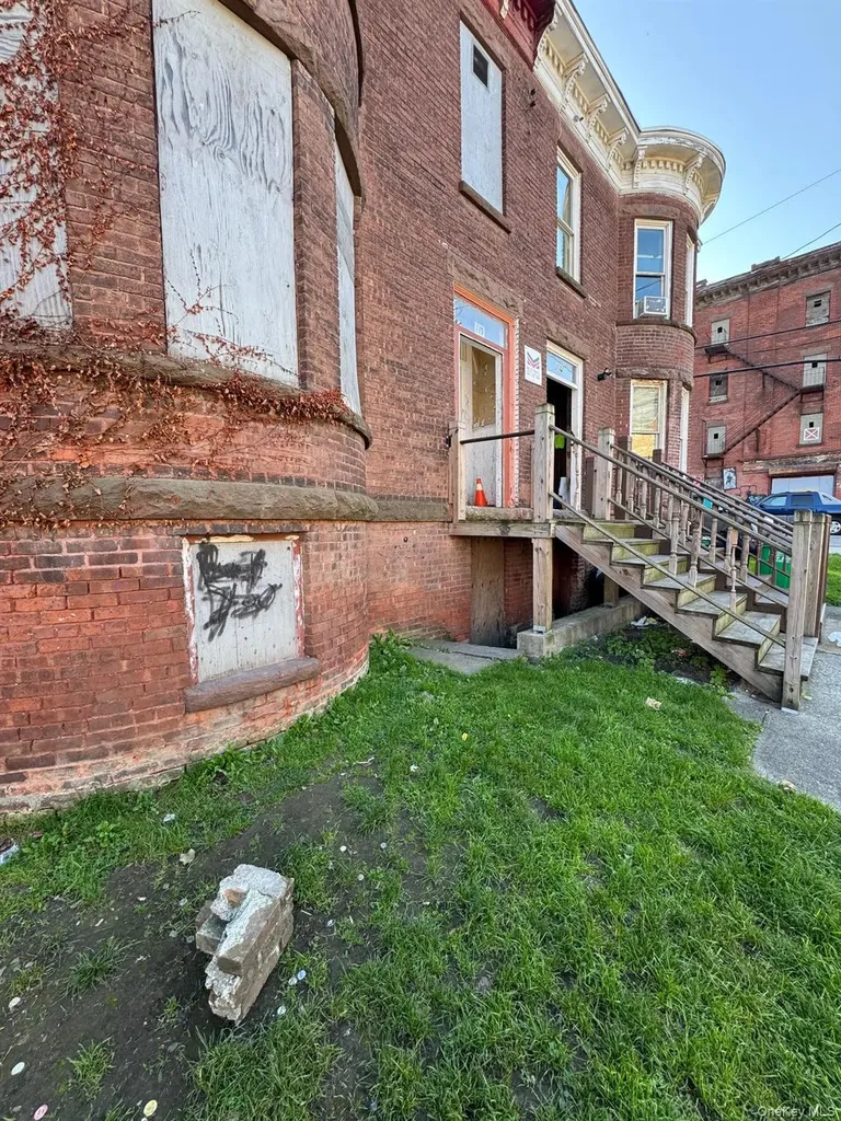 119 Renwick Newburgh NY 12550