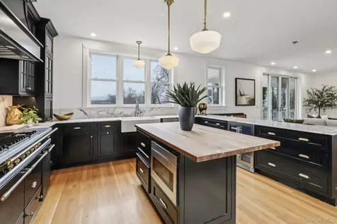 512 Grand Avenue Balmville NY 12550