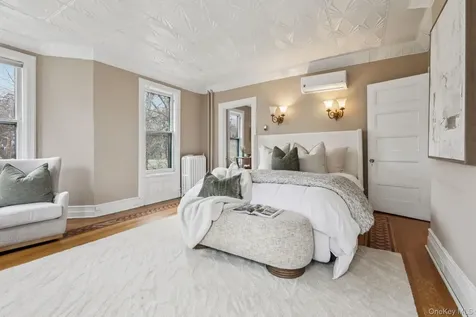 512 Grand Avenue Balmville NY 12550