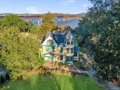 512 Grand Avenue Balmville NY 12550